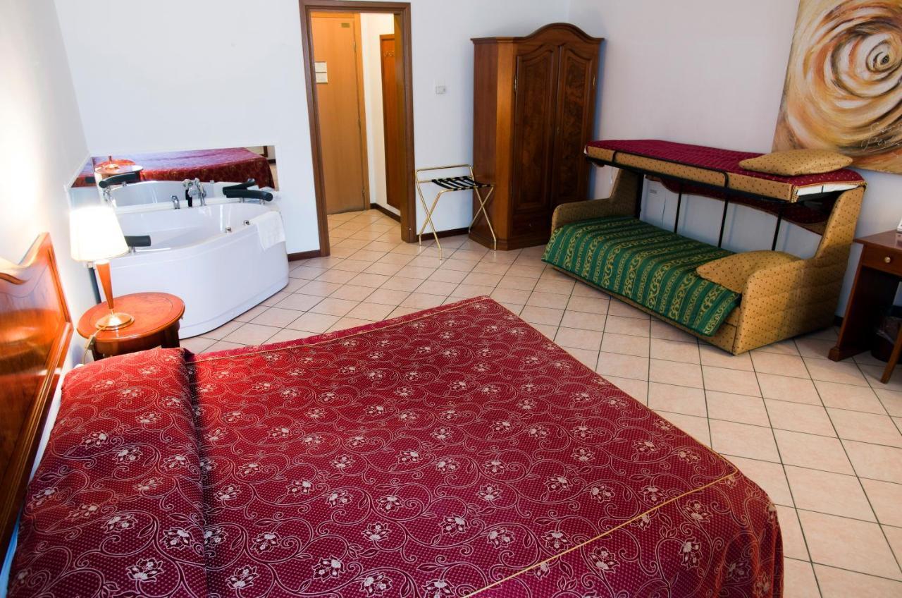 Primotel Brescia Esterno foto