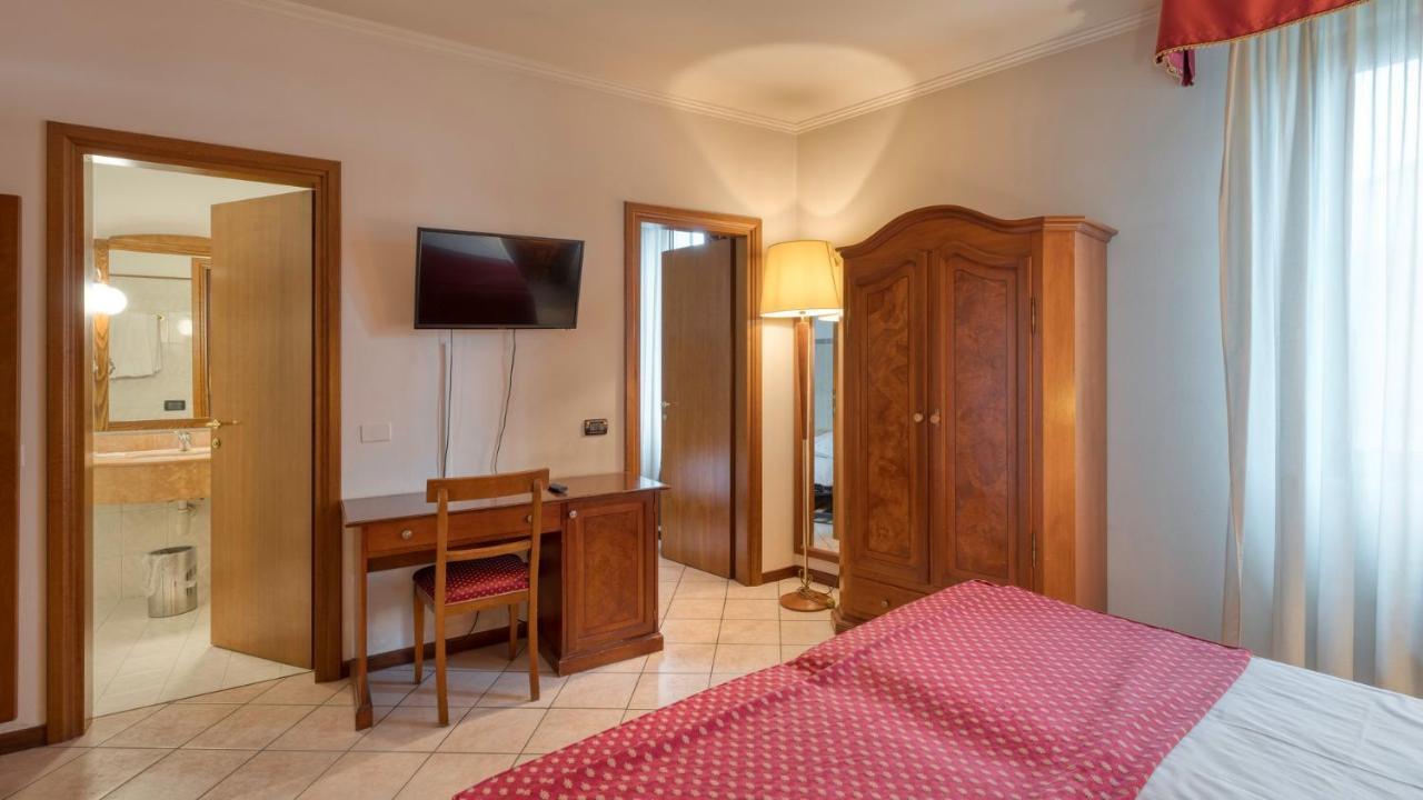 Primotel Brescia Esterno foto