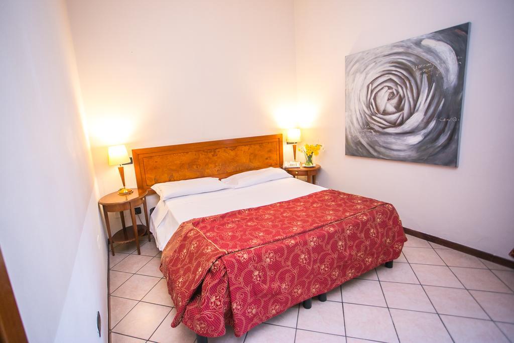 Primotel Brescia Esterno foto