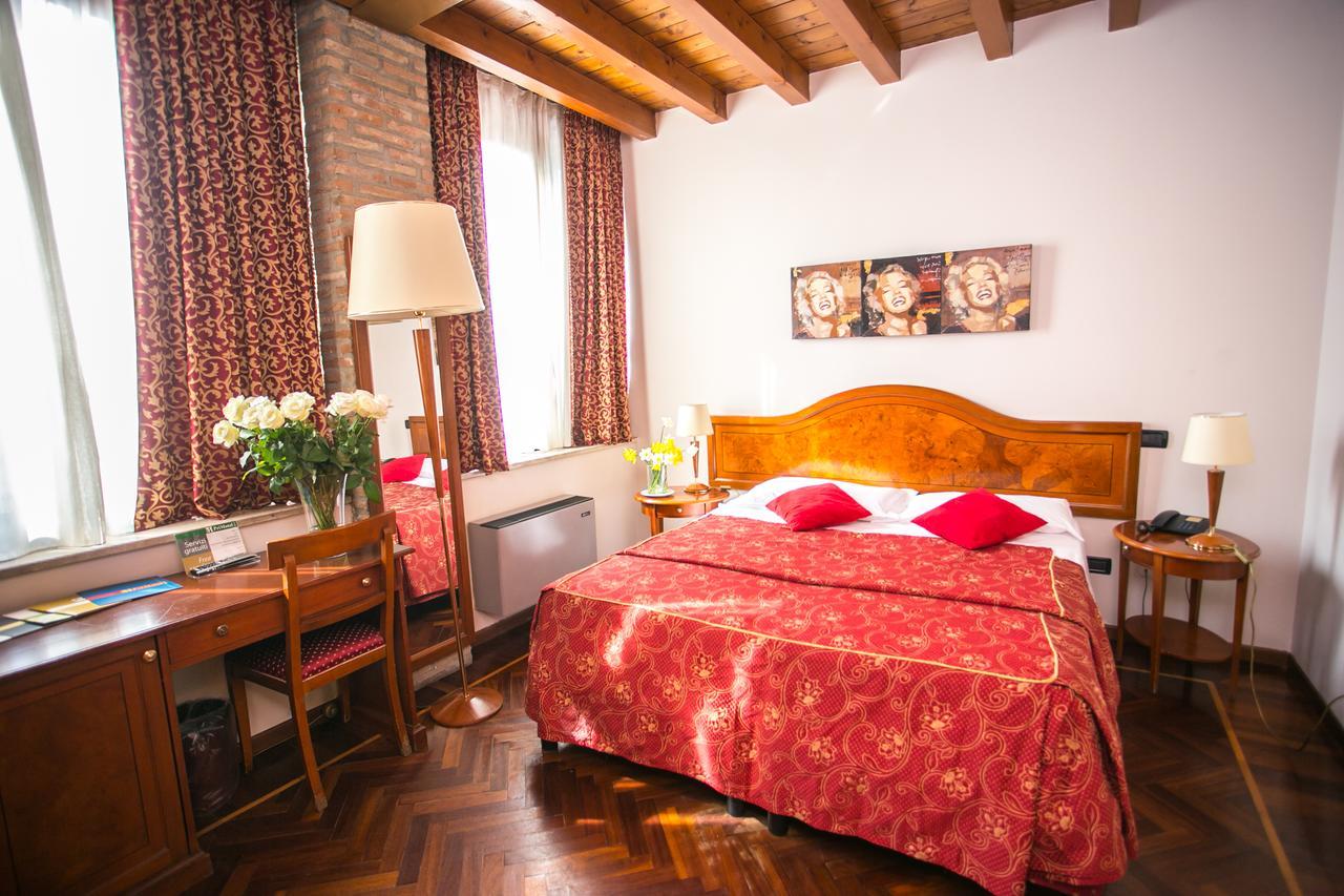 Primotel Brescia Esterno foto