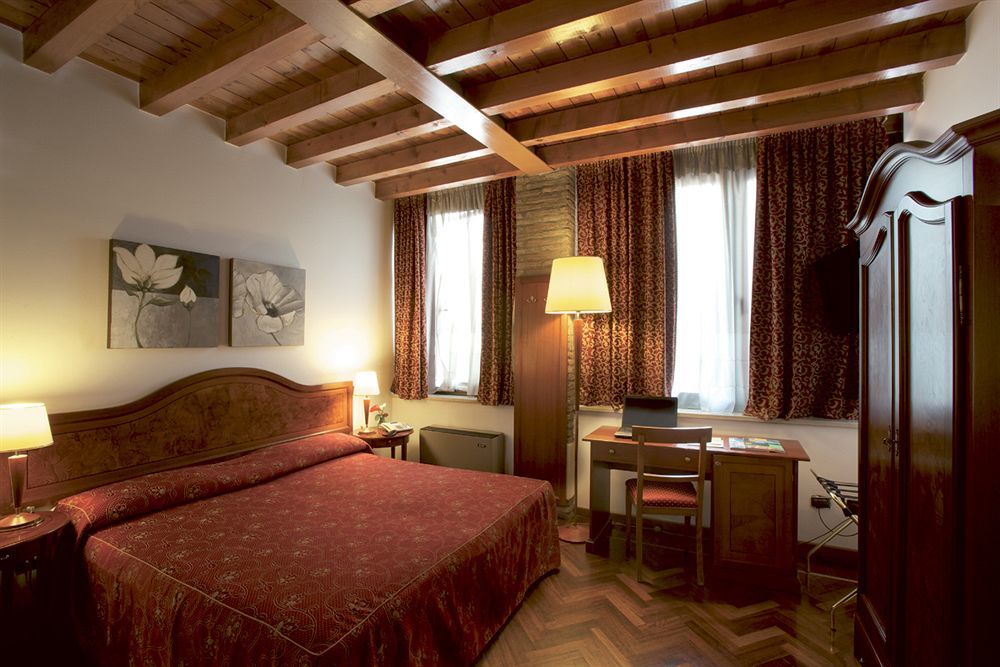 Primotel Brescia Esterno foto